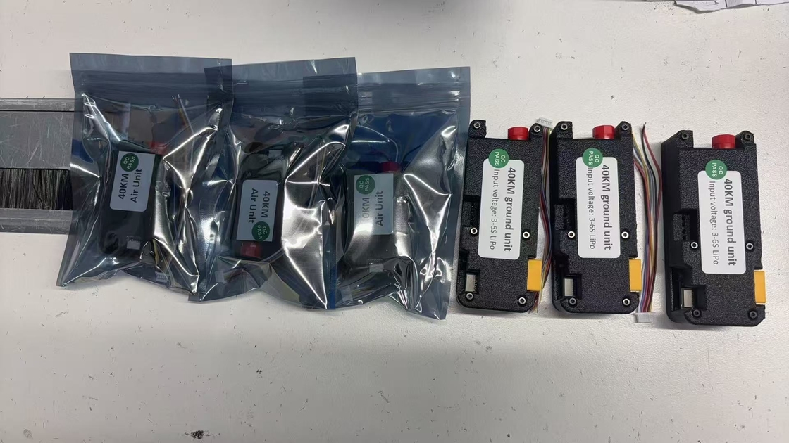 プロフェッショナルFPVファイバークワッドコプタードローン 30km/ロール 飛行可能 超軽量 - 高引張強度 - 内部から外部への配線