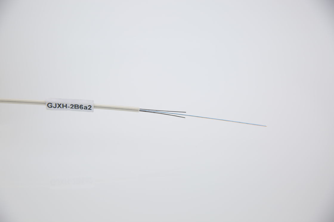 FTTXシステム配線用、LSZH外被と耐曲げ性ファイバーを備えた金属補強バタフライ光ケーブル