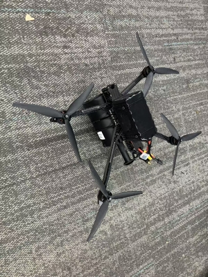 機密コーティングジャケット材料 FPVクワッドコプタードローン 25km/ロール 内部から外部への配線 FCコネクタタイプ 高引張強度用